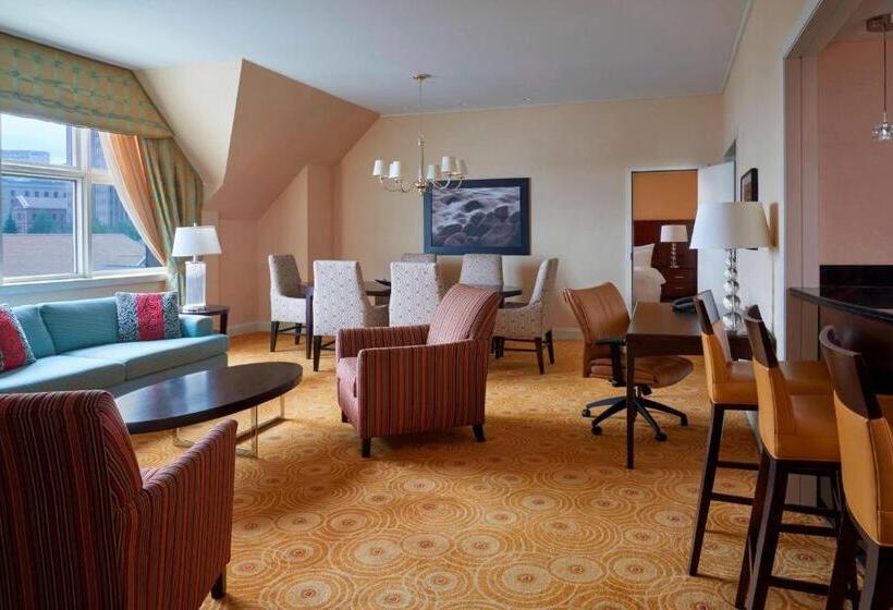 سوئیت با تخت بزرگ, Halifax Marriott Harbourfront