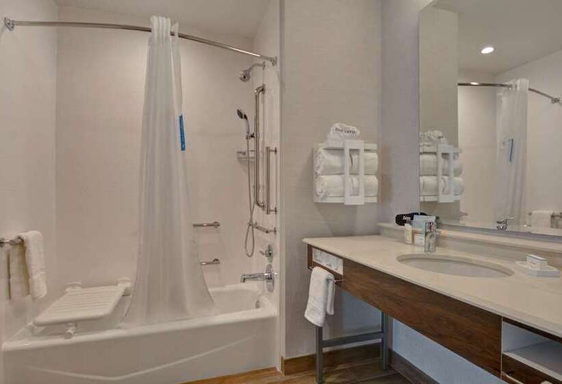 اتاق استاندارد, Hampton Inn & Suites By Hilton Toronto Downtown
