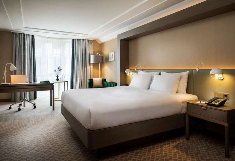 Standard-huone King-vuode, Hilton Toronto
