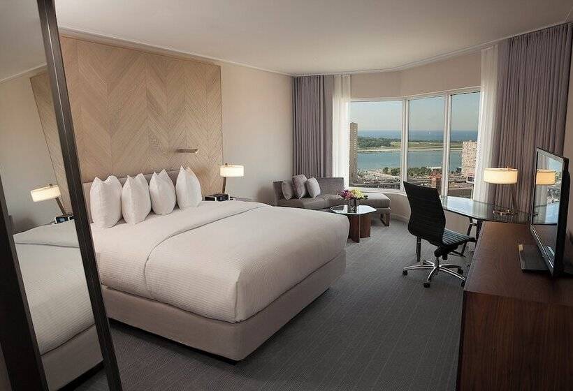 اتاق پرمیوم, Intercontinental Toronto Centre, An Ihg