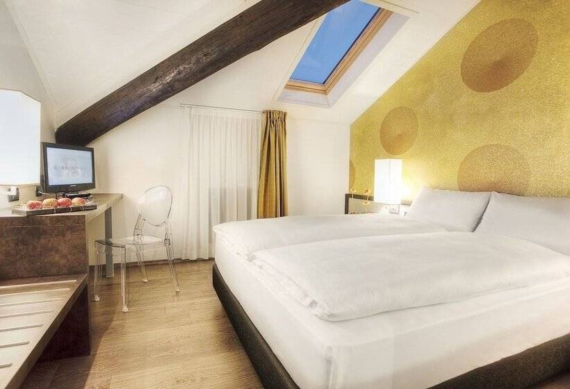 Номер Стандарт, Internazionale Bellinzona