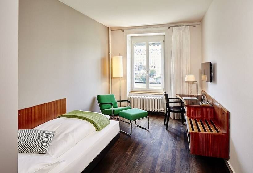 غرفة قياسية فردية مطلّة علي النهر, Krafft Basel