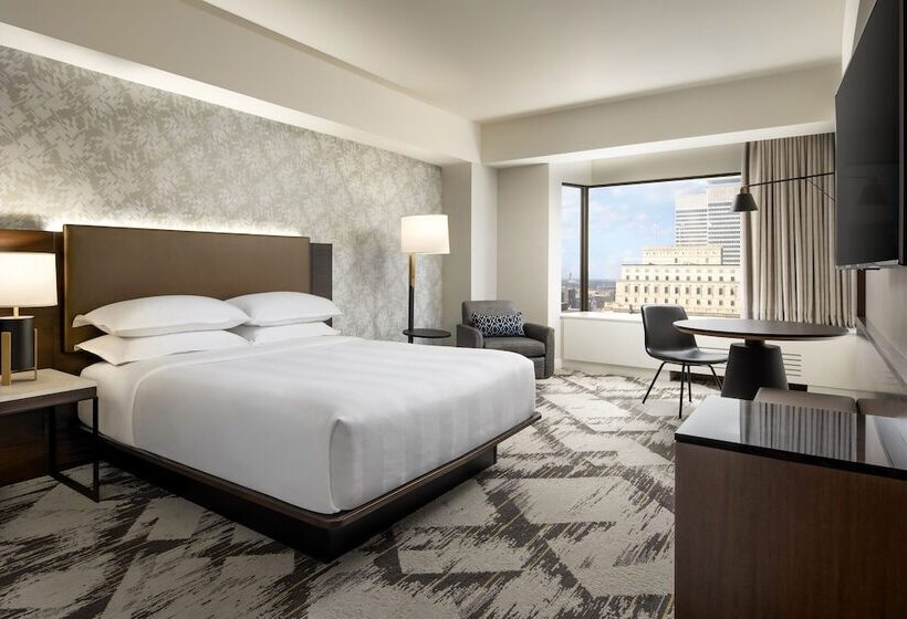 חדר קלאב, Le Centre Sheraton Montreal