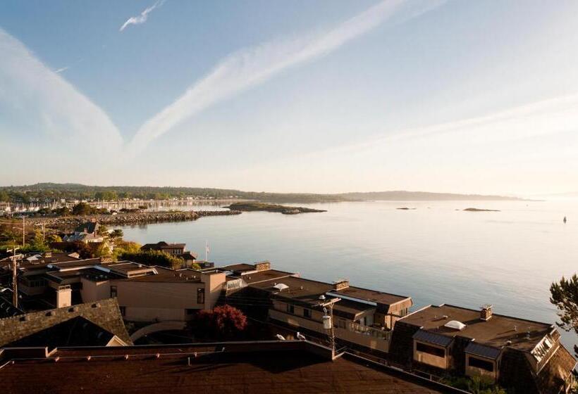 侧面带海景及夫妻床的标准公寓, Oak Bay Beach