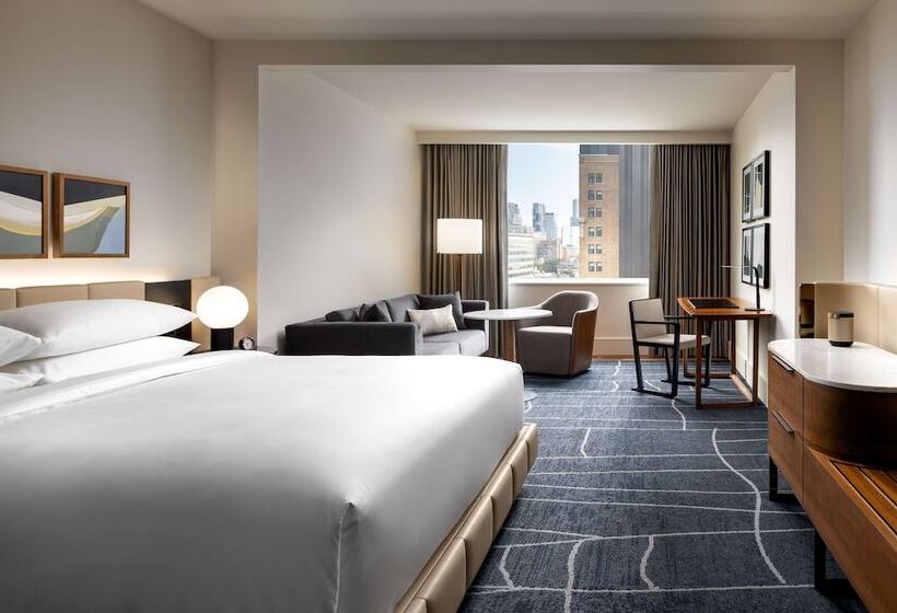 Suite Deluxe, Park Hyatt Toronto