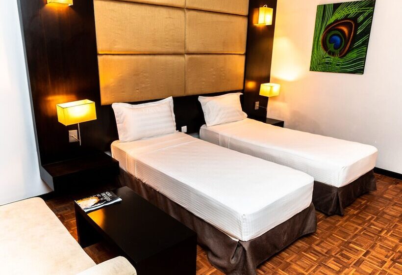 اتاق لوکس با چشم‌انداز دریا, Peacock Beach Resort & Spa