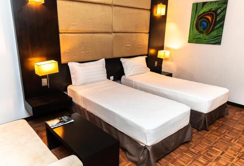 اتاق لوکس با چشم‌انداز دریا, Peacock Beach Resort & Spa