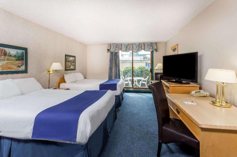 اتاق کلاس بیزنس, Ramada By Wyndham