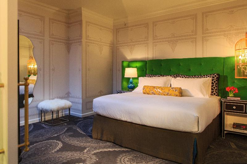 اتاق اجرایی با تخت بزرگ, Sandman Hotel Montreal   Longueuil