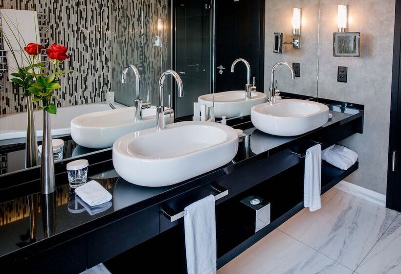 Suite, Schweizerhof Bern & Spa