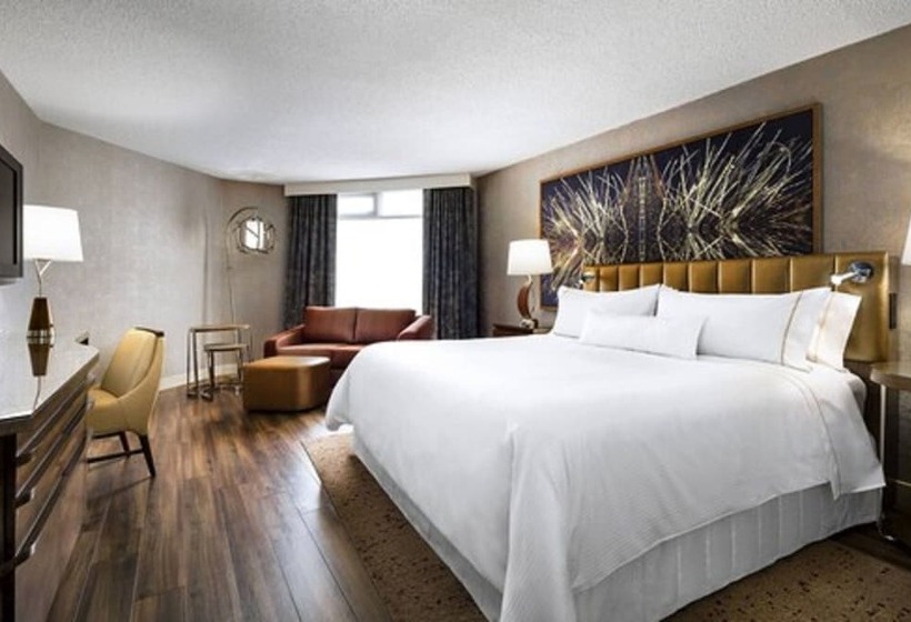 Classic Room Double Bed, The Westin Toronto Airport