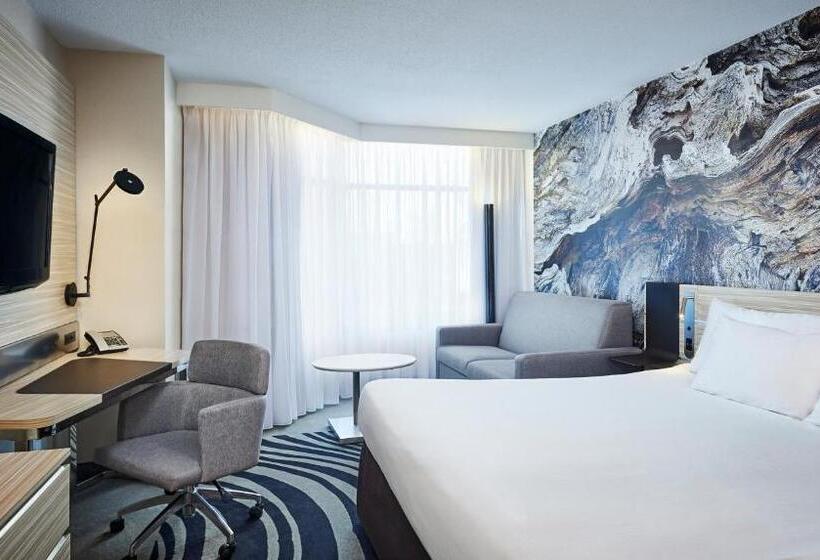 キングサイズベッドのエクゼクティブルーム, Novotel Toronto North York