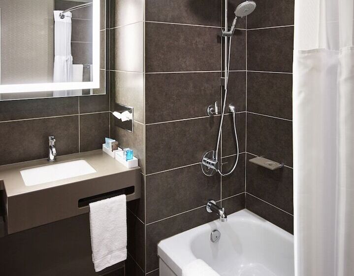 اتاق اجرایی, Novotel Toronto North York