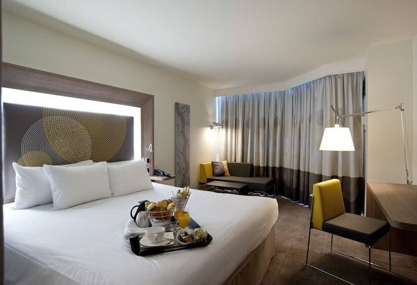اتاق اجرایی, Novotel Toronto North York