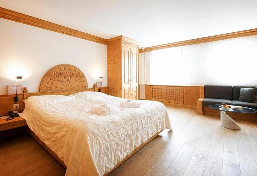 سوییت جونیور با بالکن, Albana Hotel Silvaplana