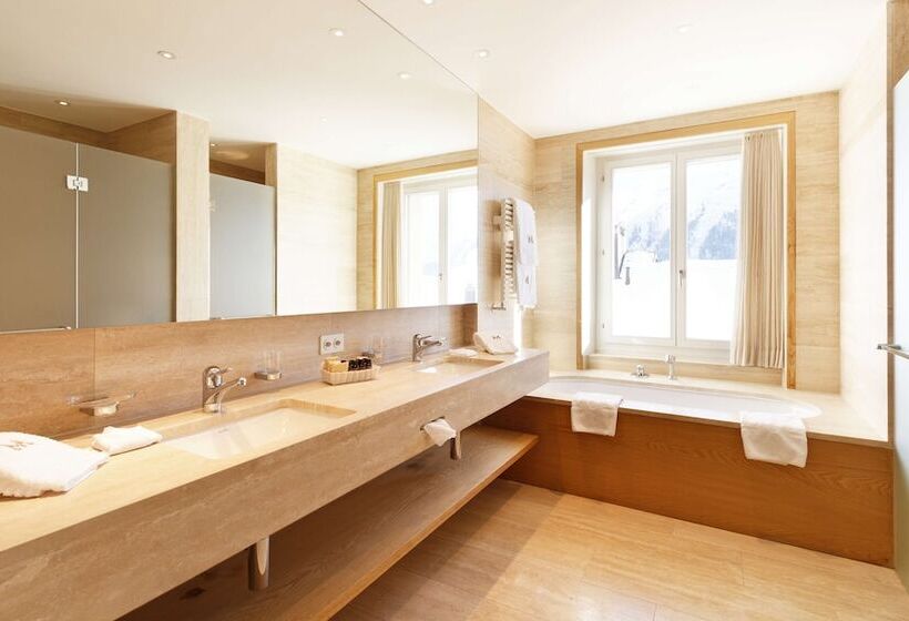 Deluxe Suite, Art Boutique Hotel Monopol