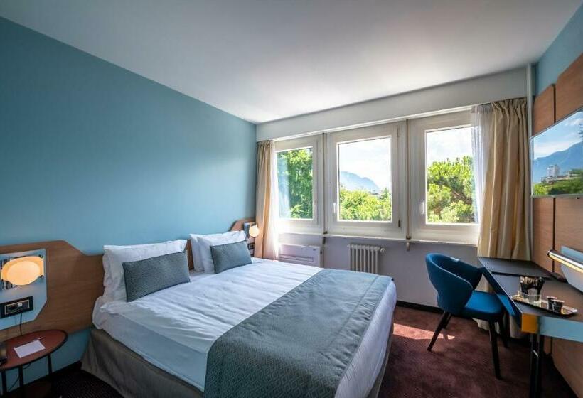 Basic Room, Eurotel Montreux