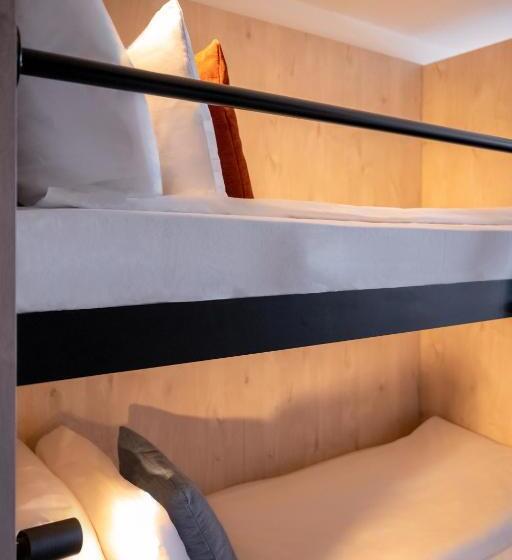 اتاق استاندارد با تخت‌های تاشو, Victoria Hotel & Residence