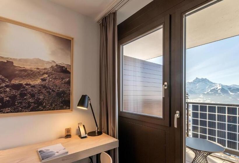 اتاق استاندارد با تخت‌های تاشو, Victoria Hotel & Residence