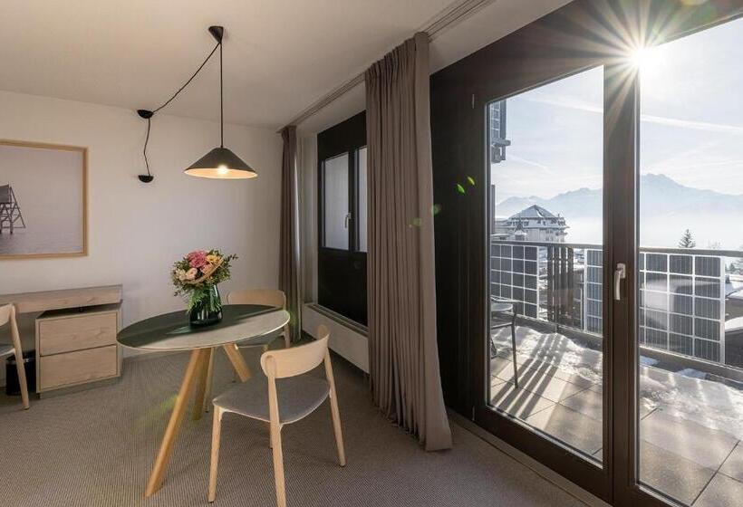اتاق سوپریور چهار تخته, Victoria Hotel & Residence