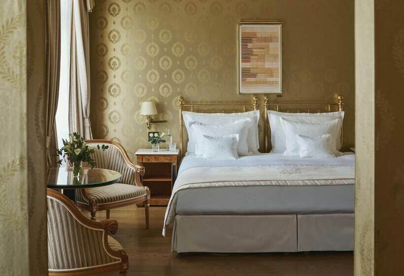 اتاق سوپریور, Grand Hotel National Luzern