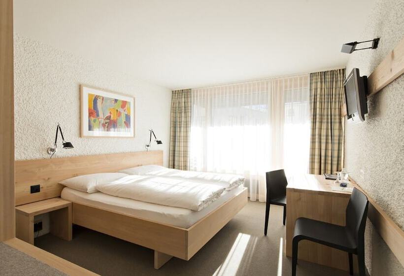 Chambre Economy, Hauser Hotel St. Moritz