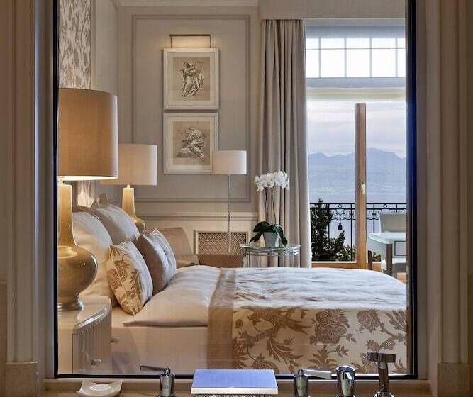 Superior room with lake view, Beaurivage Palace