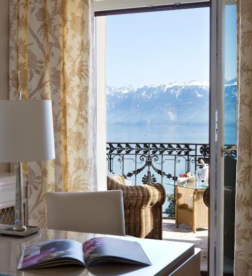جناح جونيور مطل علي البحيرة, Beaurivage Palace