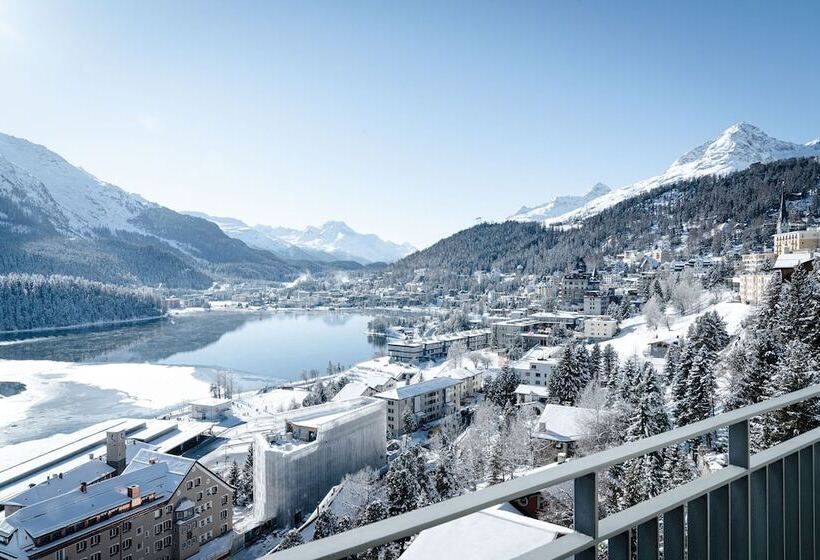 Deluxe Room Lake View, Carlton  St Moritz