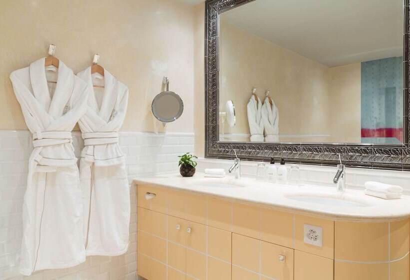 スイート（家族用）, Carlton Hotel St Moritz   The Leading Hotels Of The World