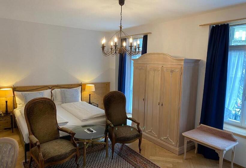 Habitación Triple Superior, Carltoneurope Vintage Adults