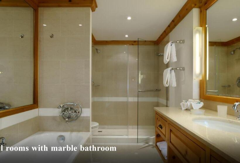 Suite, Crystal Hotel Superior