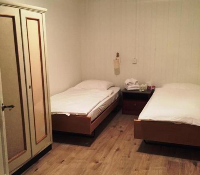 共用浴室的经济型房间, Derby   Room Only