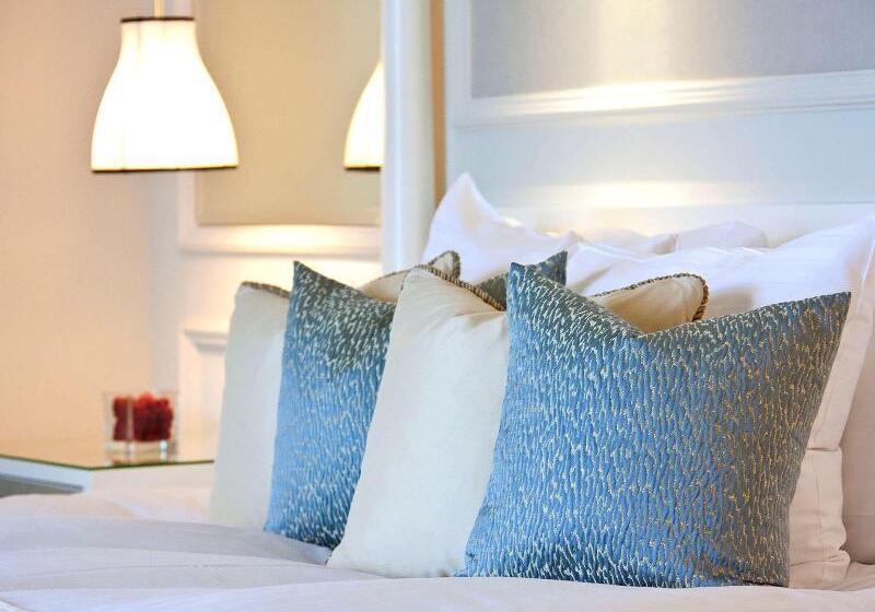 주니어 스위트 호수 전망, Fairmont Le Montreux Palace