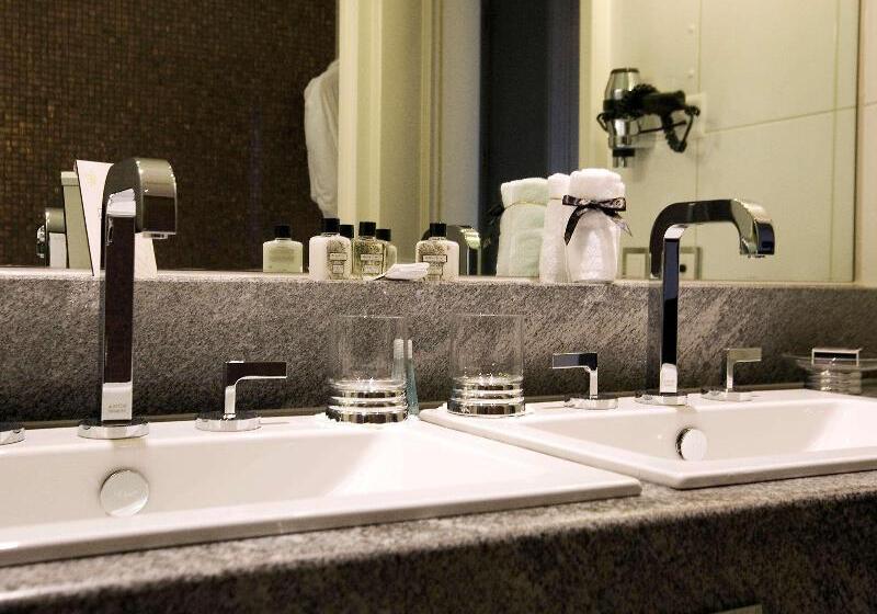 주니어 스위트 호수 전망, Fairmont Le Montreux Palace