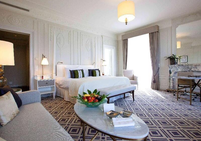 스탠다드 룸 호수 전망, Fairmont Le Montreux Palace