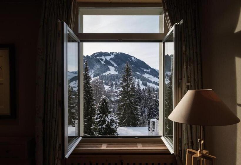 Suite Deluxe met Uitzicht op de Bergen, Gstaad Palace