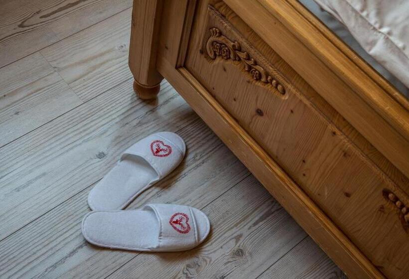 Comfort room with mountain view, Hirschen   Grindelwald