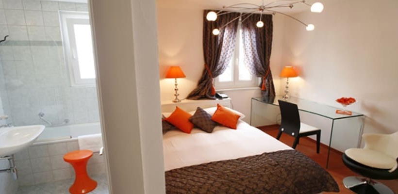 اتاق استاندارد با چشم‌انداز, Hostellerie De Genève