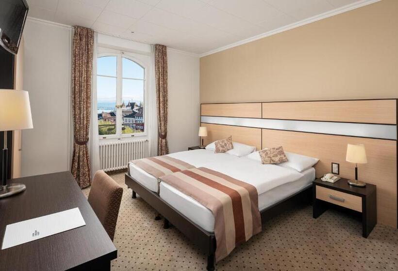 اتاق استاندارد با چشم‌انداز دریاچه, Hôtel Des Alpes
