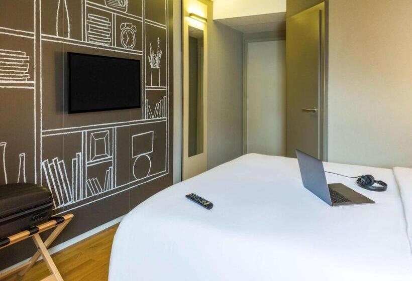 Quarto standard, Ibis Sion