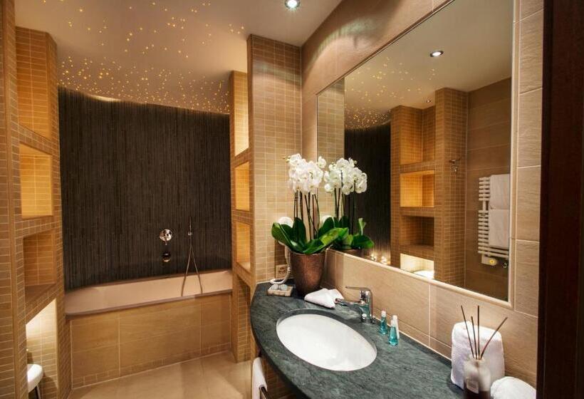 Junior Suite Rodzinny, International Au Lac Historic Lakeside