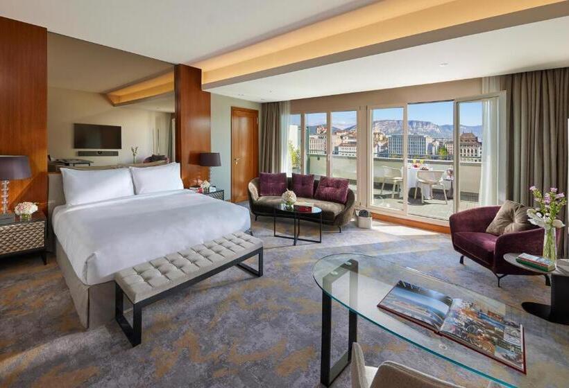 Junior Suite King Bed, Mandarin Oriental Geneva