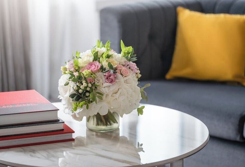 چشم‌اندازهای پهناور سوئیت جونیور, Mandarin Oriental Geneva