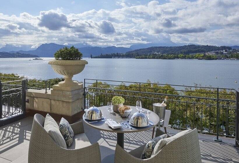 سوییت جونیور با چشم‌انداز دریاچه, Mandarin Oriental Palace, Luzern