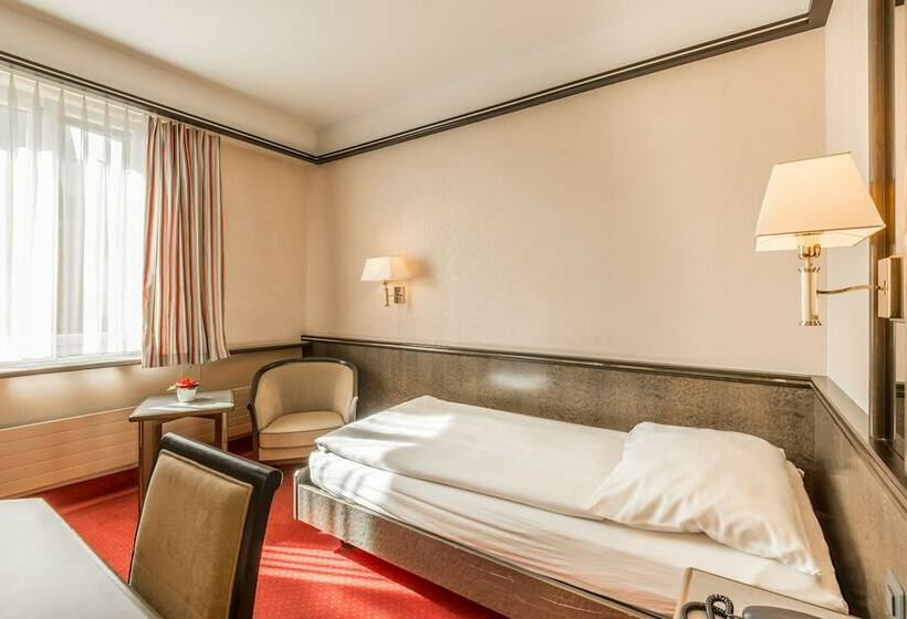 Standard Single Room, Monopol Luzern