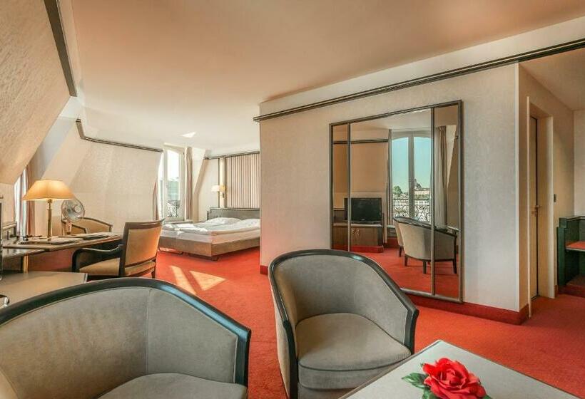 Junior Suite, Monopol Luzern