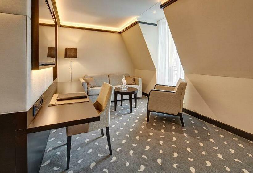 小型豪华套房, Monopol Luzern