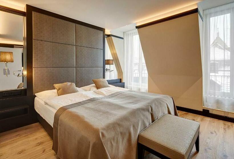 豪华套房, Monopol Luzern