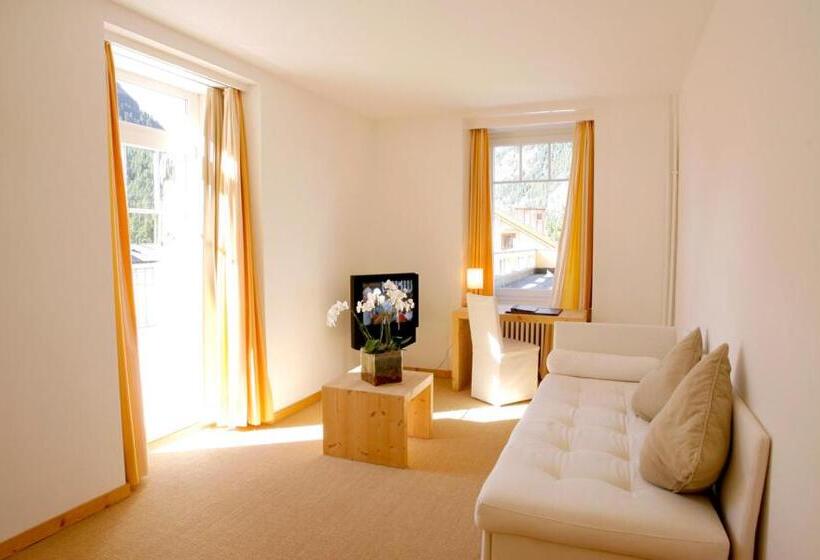 ジュニアスイート, Muller  Mountain Lodge